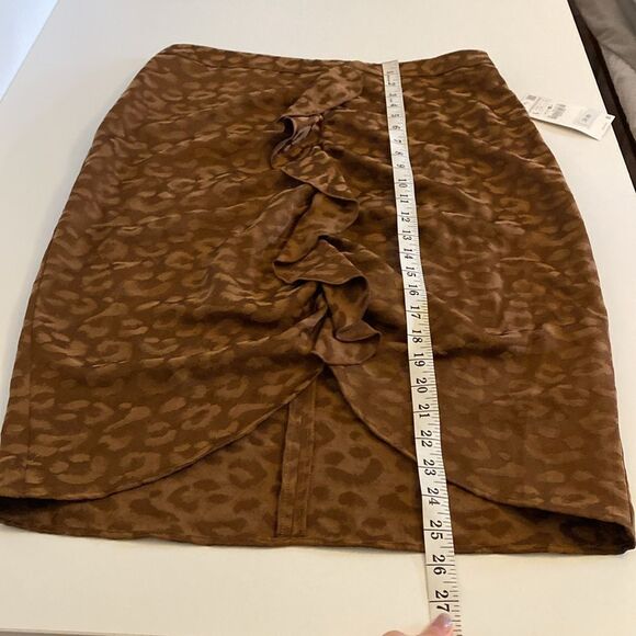 Zara Basic Jacquard Animal Print Vertical Ruffled Pencil Skirt Size Large NWT - Picture 4 of 8